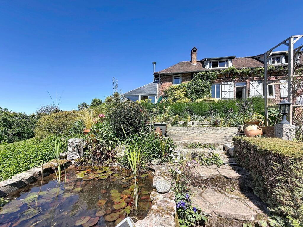 27 Eure Maison de campagne vue panoramique sur la vallée